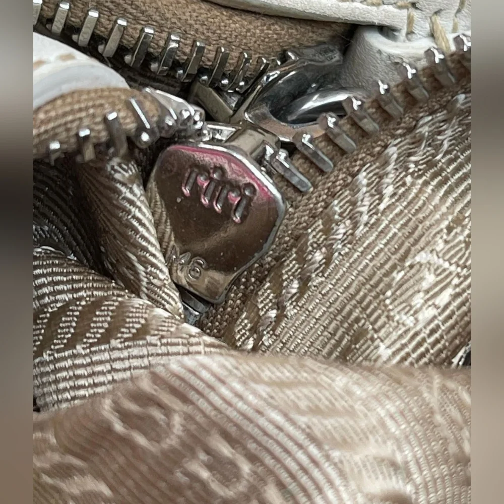 ❌️SOLD❌️ Prada Jacquard Logo Baguette Bag. - Picture 6 of 9